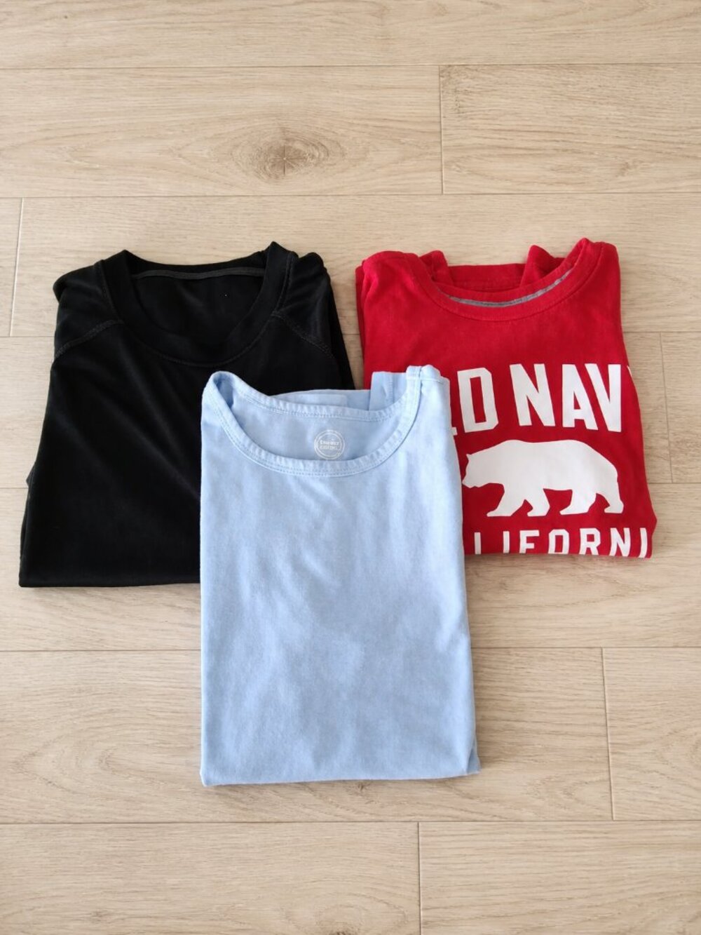 Boys lot of 3 short sleeve Tshirts tops size L assorted brands and colors